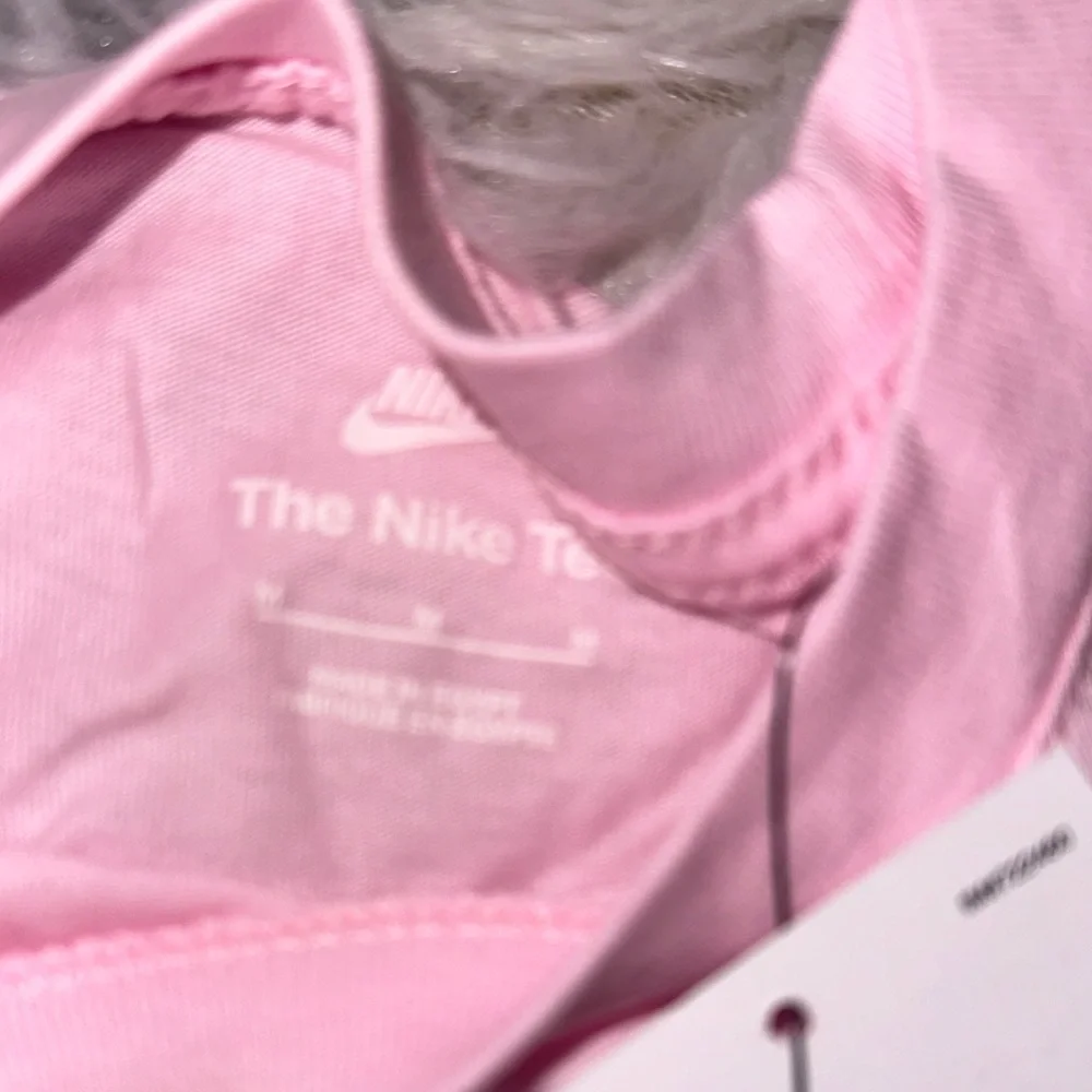 Nike Girls Pink Long Sleeve Tee - The Nike Tee - Size MEDIUM or LARGE - NEW